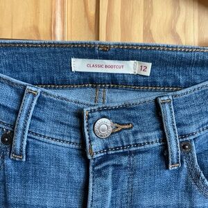 Levi’s Classic Bootcut Women's Stretch Jeans